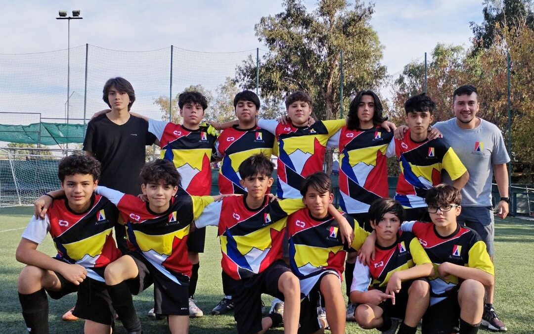 CELEBRAMOS CON ORGULLO EL ÉXITO DE NUESTRO EQUIPO DE FUTBOLITO